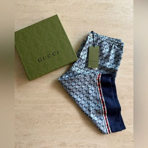 NWT GUCCI GG-PRINTSILKBLUE SHORTS Designer Sz 46 - US Sz S